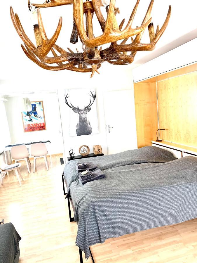 Holiday Apartment Bolgen - Close To Everything! Bolgen, Jakobshorn, Bus Stop, Train Station, Supermarket, Ski School, Ski Rentals, Restaurants And More! ダヴォス・プラッツ エクステリア 写真