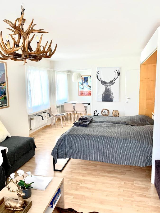 Holiday Apartment Bolgen - Close To Everything! Bolgen, Jakobshorn, Bus Stop, Train Station, Supermarket, Ski School, Ski Rentals, Restaurants And More! ダヴォス・プラッツ エクステリア 写真