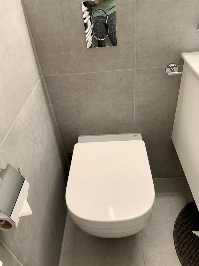 Holiday Apartment Bolgen - Close To Everything! Bolgen, Jakobshorn, Bus Stop, Train Station, Supermarket, Ski School, Ski Rentals, Restaurants And More! ダヴォス・プラッツ エクステリア 写真