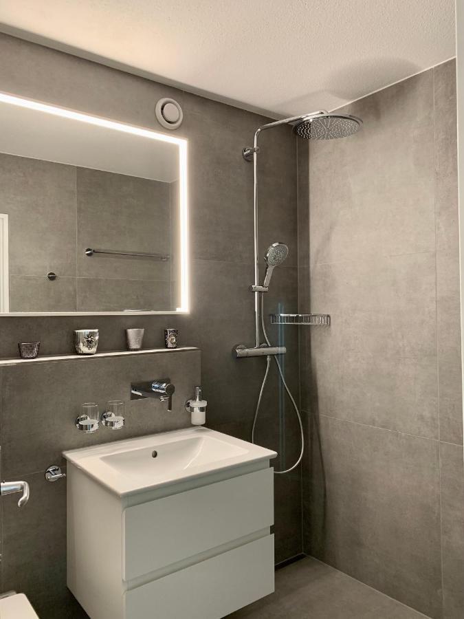 Holiday Apartment Bolgen - Close To Everything! Bolgen, Jakobshorn, Bus Stop, Train Station, Supermarket, Ski School, Ski Rentals, Restaurants And More! ダヴォス・プラッツ エクステリア 写真
